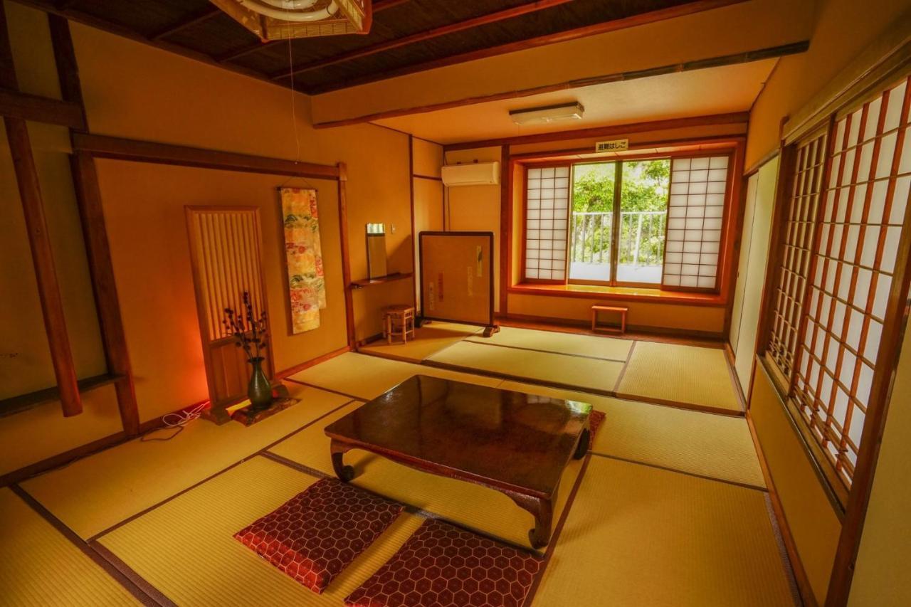Onsen Yado Mizuguchi Izu  Chambre photo